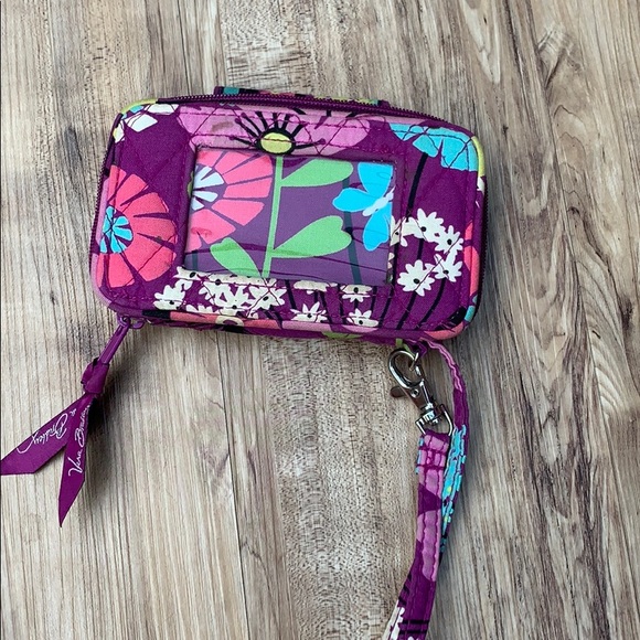 Vera Bradley wristlet - Picture 4 of 4
